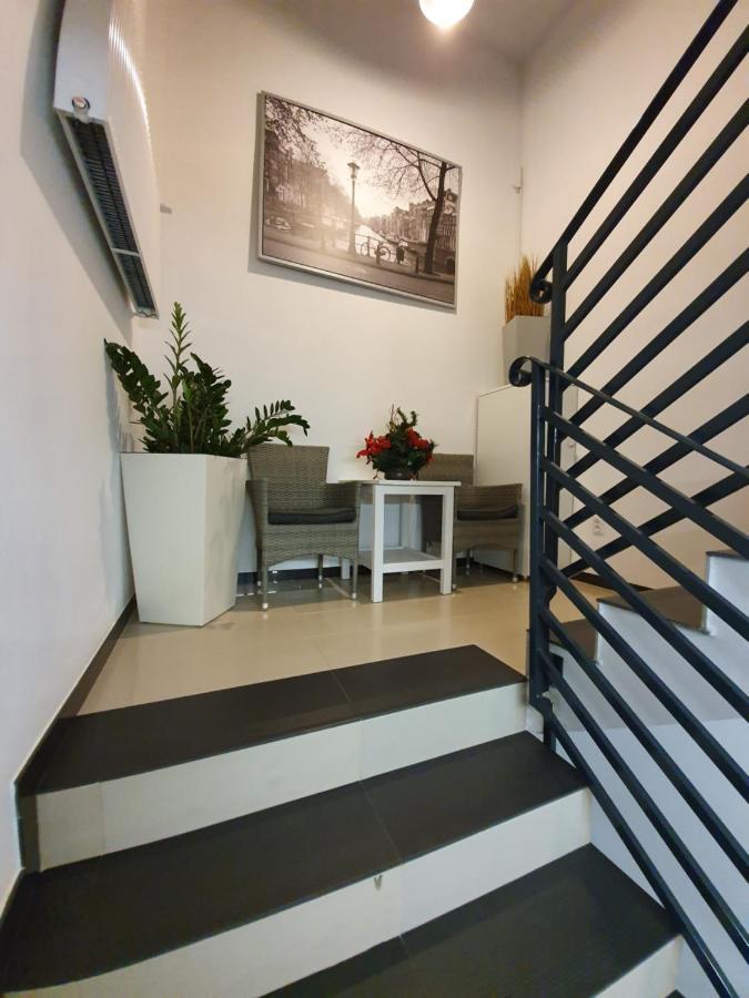 Dom Przy Plazy Apartment อุสตรอเนียมอร์สเกีย ภายนอก รูปภาพ