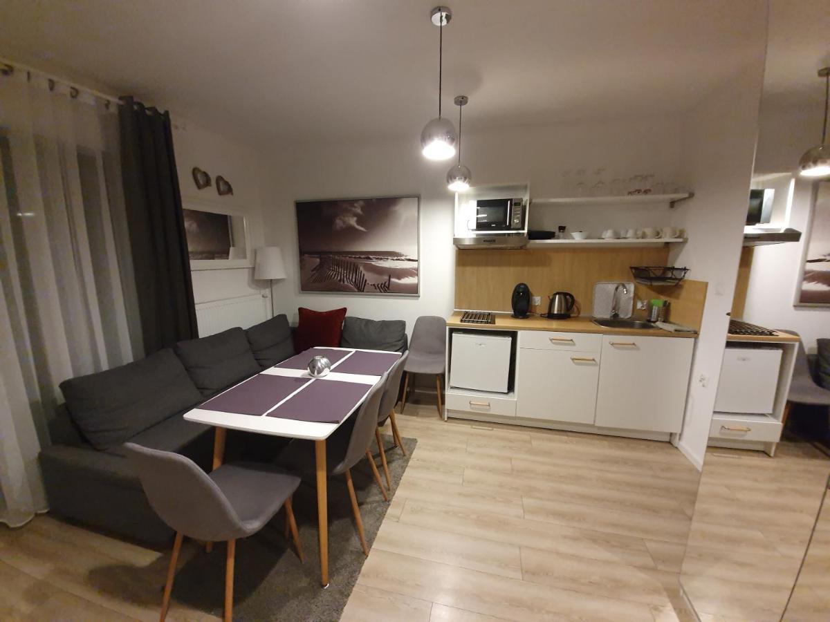 Dom Przy Plazy Apartment อุสตรอเนียมอร์สเกีย ภายนอก รูปภาพ