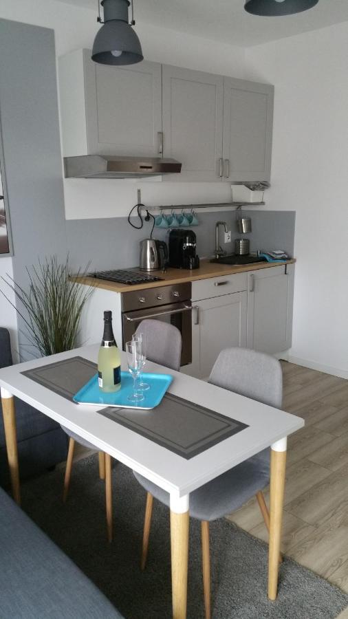 Dom Przy Plazy Apartment อุสตรอเนียมอร์สเกีย ภายนอก รูปภาพ